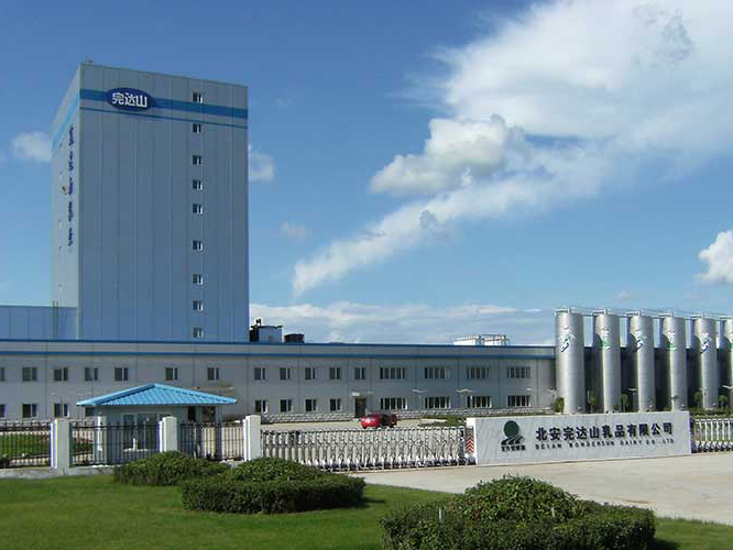 15479838293201.jpg 完達山牛奶.jpg